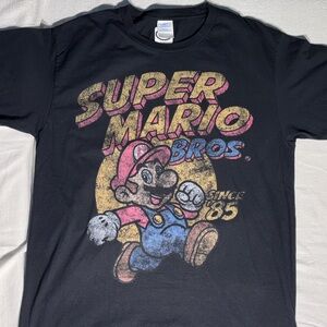 Nintendo Super Mario Bro Men's Distressed T-Shirt Since '85  Retro Graphic Large